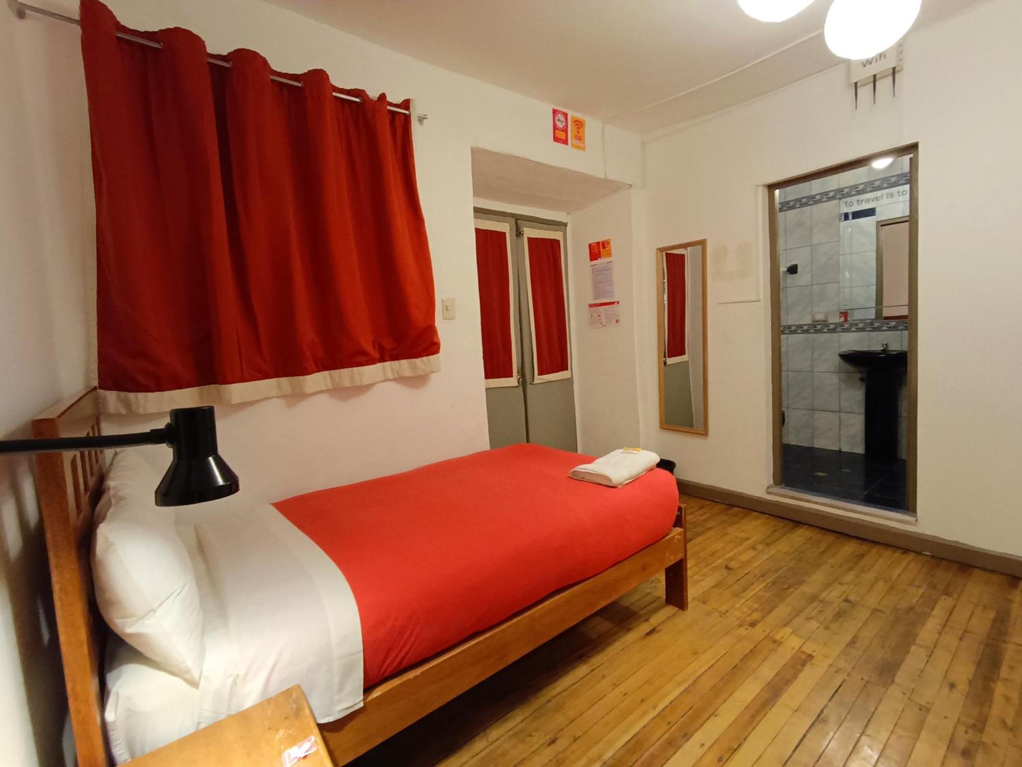 Pariwana Hostel Куско Екстериор снимка