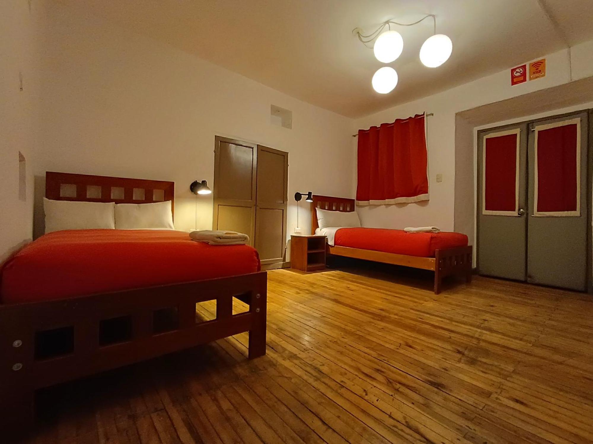 Pariwana Hostel Куско Екстериор снимка